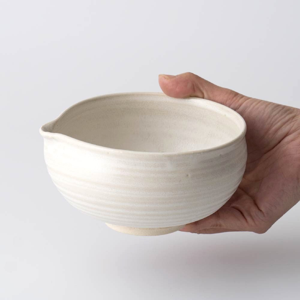 Matcha Tea Bowl Chawan-Spouted Multi Bowl [White] – Japanese Tea KIMIKURA