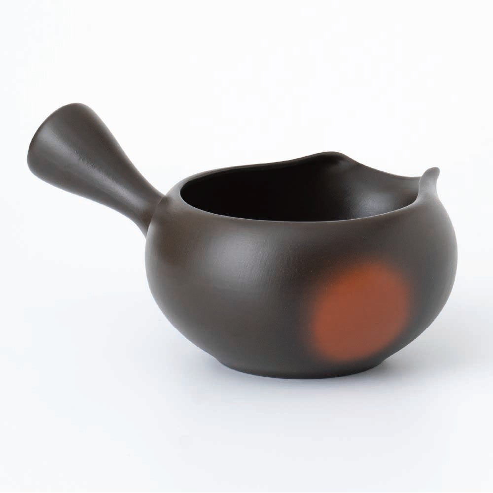 Yuzamashi / Matcha bowl [Black with red blur]